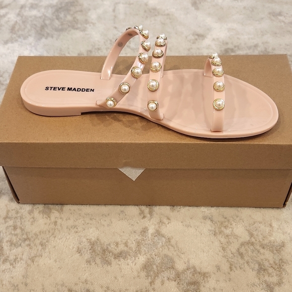 NIB Steve Madden Yalsa Blush/Pearl Embellishments Jelly Sandals - Picture 5 of 5